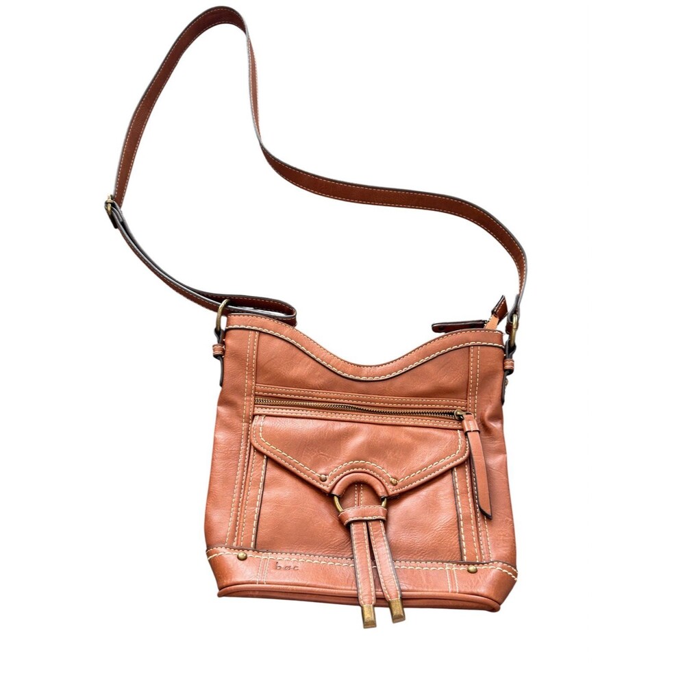 B.C.B.G. Brown Leather Crossbody ShB.C.B.G. Brown Leather Crossbody Shoulder Bag